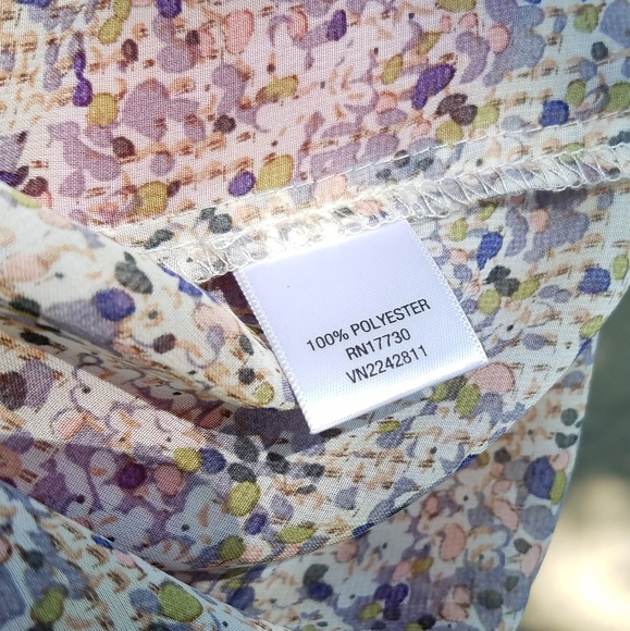 Flowy abstract floral tunic top - Picture 5 of 7